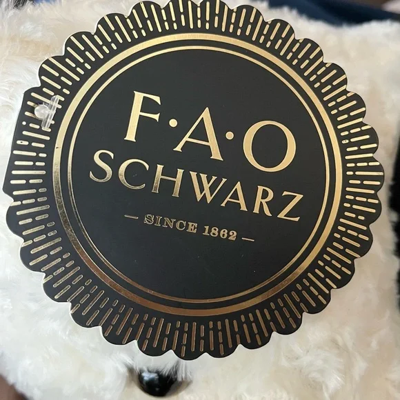 NEW FAO Schwarz Large Curly White Sitting Bear Plush - Return To Wonder - Picture 10 of 13